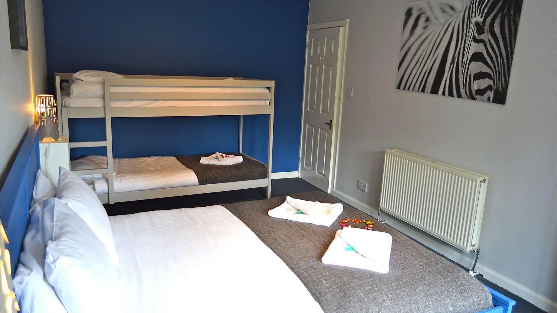 Edinburgh Caledonian Guesthouse 招待所